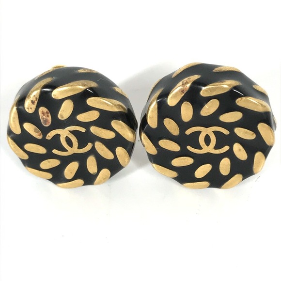 CHANEL Vintage Gold Earrings - Picture 1 of 8